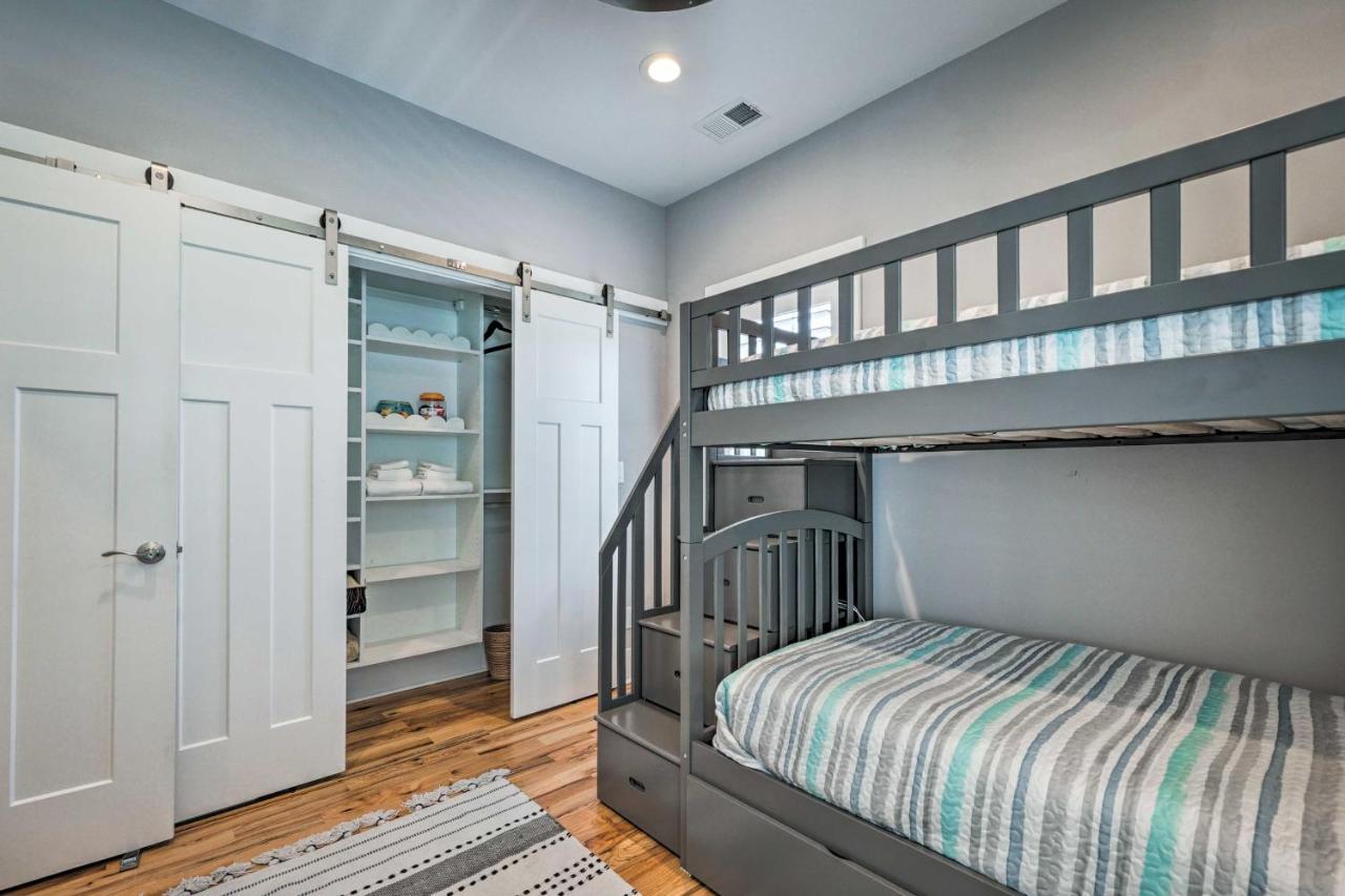 Bright Coastal Abode With Porch And Beach Access! Carolina Beach Exterior foto